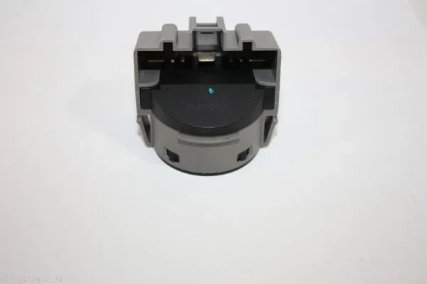 Spínač zapalování / startéru AUTOMEGA 150012810 Spínač zapalování / startéru AUTOMEGA 150012810