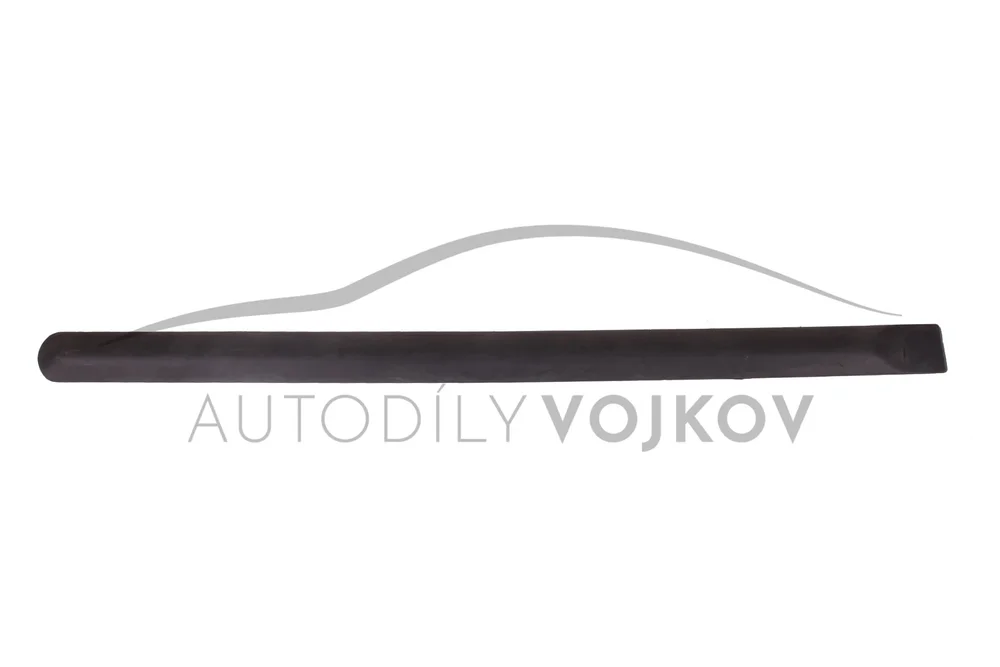Lišta zadních dveří nelakovací L=P plast 97- v:27532