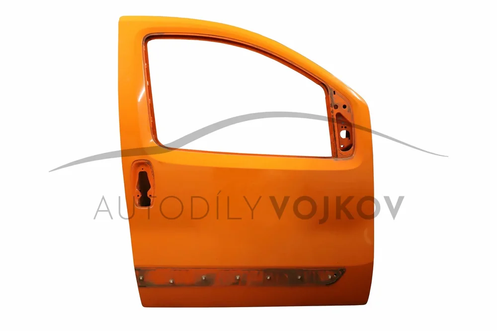 Dveře přední pravé v:75745